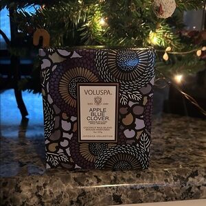 Voluspa Apple Blue Clover Candle 9 oz NIB